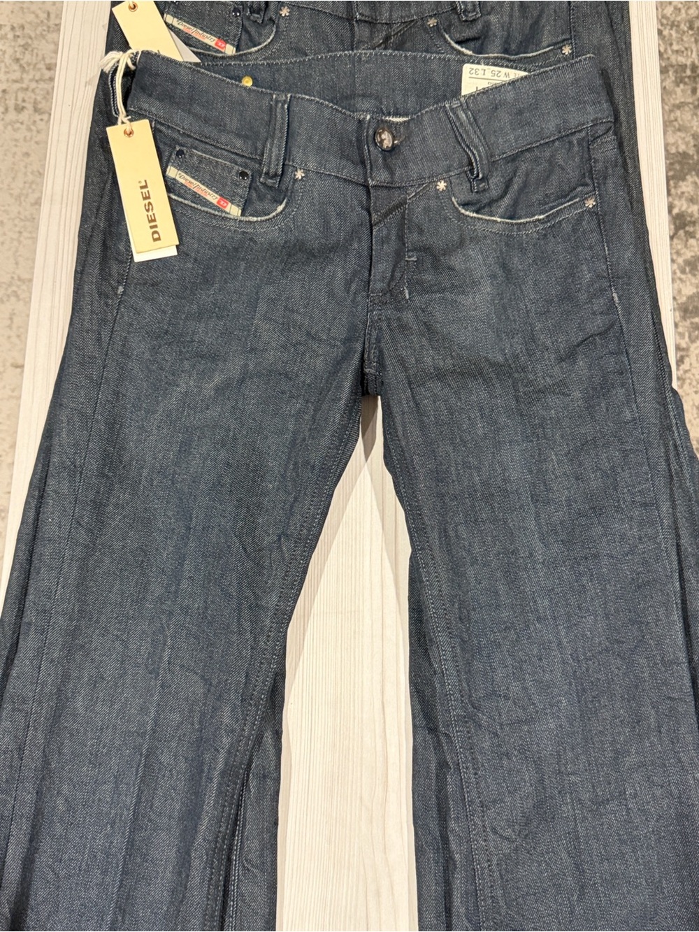 Diesel Louvely - Wash 8JC - Dark Indigo Flared Women's Denim. Made in Italy - Picture 6 of 12